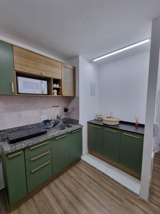 Apartment Ap10 Confortavel Com Wifi, Piscina, Rooftoop E Academia Em Frente Ao Metro Sao Paulo
