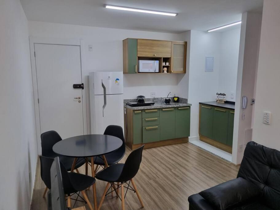 Ap10 Confortavel Com Wifi, Piscina, Rooftoop E Academia Em Frente Ao Metro Apartment Sao Paulo